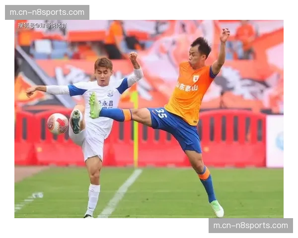 美国队强化身体对抗争顶训练,伯哈尔特针对北美场地特点调整战术 美国队强化身体对抗争顶训练,伯哈尔特针对北美场地特点调整战术